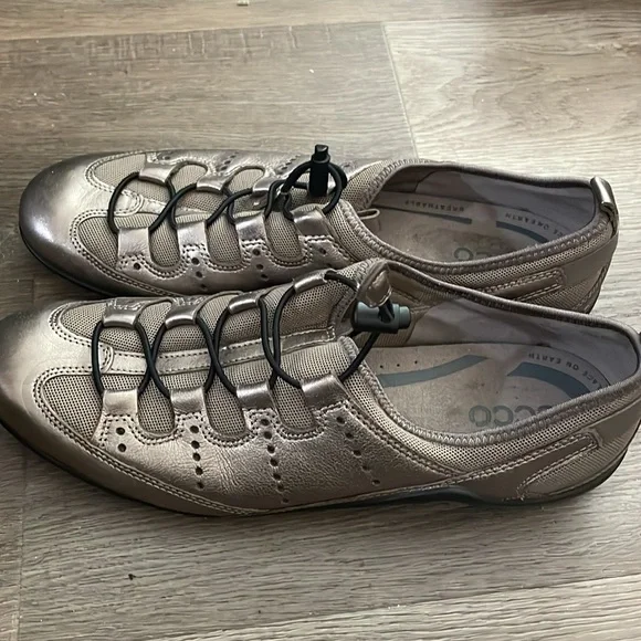 Ecco Metallic Toggle Bluma Drawstring Sneakers Flats Minimalist Slip On Shoes 42 - Picture 2 of 6